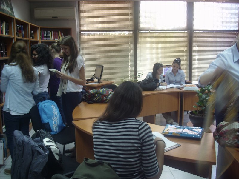 IMG_7436.JPG - Цикъл работни срещи с преподаватели и ученици от Първа езикова гимназия - Варна