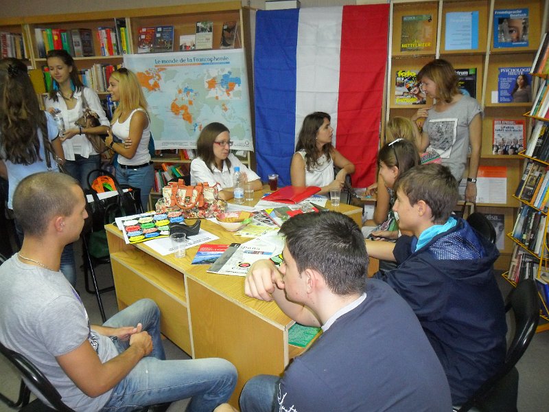 SAM_3432.JPG - Срещи-разговори на различни европейски езици