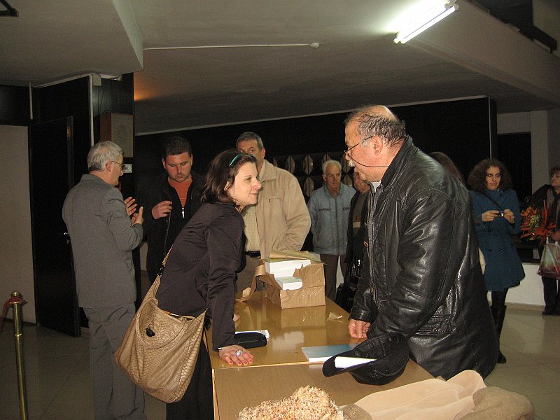 IMG_5597.JPG - Среща със Светослав Аджемлерски и представяне на неговата книга "Справочник на селищните имена във Варненска област". Съвместна проява с Исторически музей – Провадия.