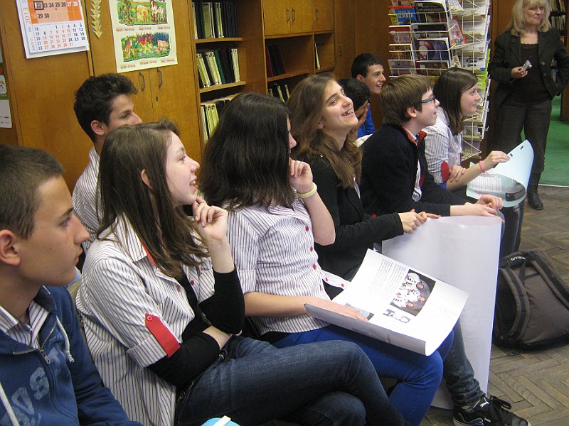 IMG_7328.JPG - Ученици от СОУ "Св. Климент Охридски" гостуват в Детски и средношколски комплекс