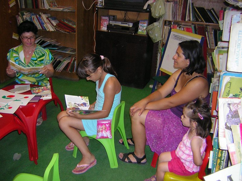 DSCN0145.JPG - Учим имената на плодчетата и четем стихчета за всяко от тях