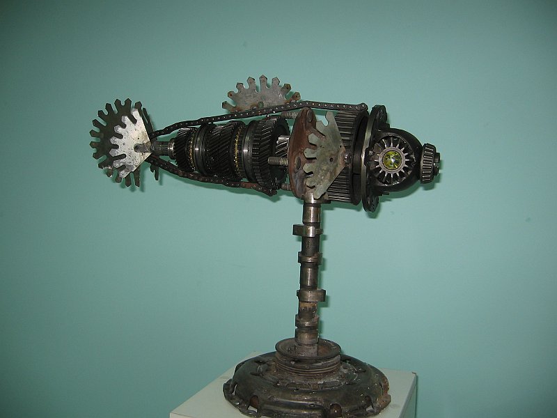 IMG_0010.JPG - Инициатор и организатор на проекта - Фондация "Рая Георгиева". Цел - да популяризира творчеството на млади художници, чрез изложби, семинари, лектории и творчески презентации.