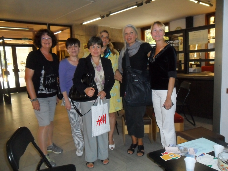 SAM_4004.JPG - Среща-разговор с представители на различни европейски езици /вместо заемане на книга - намиране на партньор за разговор/