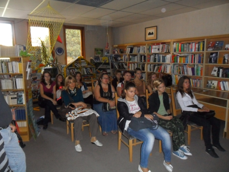 SAM_3999.JPG - Презентация "Непознатата Панама" - ученици от IV ЕГ "Фр. Ж. Кюри" - Варна