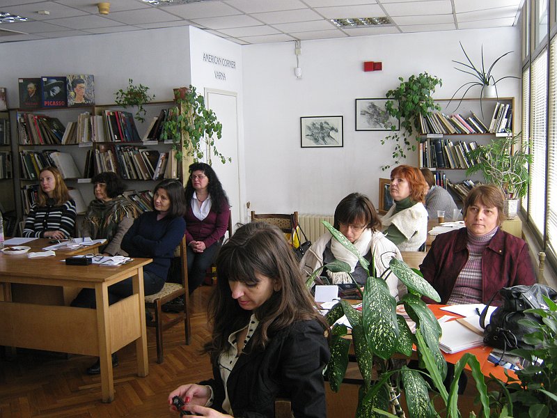 IMG_3509.JPG - Национална секция на училищните библиотекари към Българската библиотечно-информационна асоциация /ББИА/