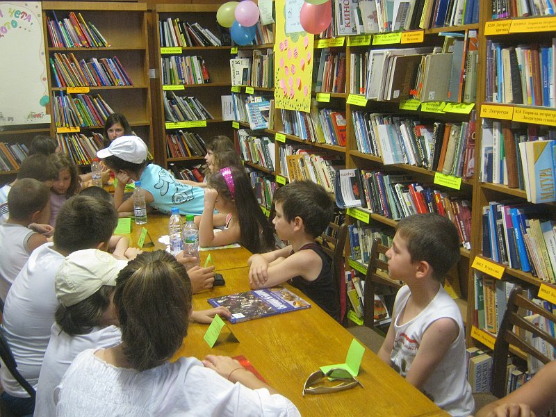 IMG_8780.JPG - Тема: "Удивителни открития, изгубени градове и съкровища". Откриваме древните чудеса на света и съставяме кръстословица по тази тема.