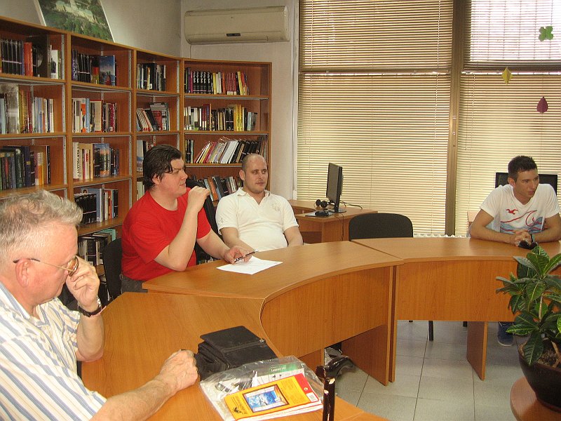 IMG_8647.JPG - Съвместна проява на Американска читалня и Lecti Centre Varna