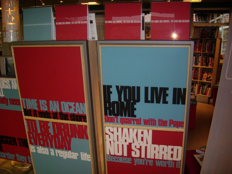 01.9.JPG - На разходка в библиотеката