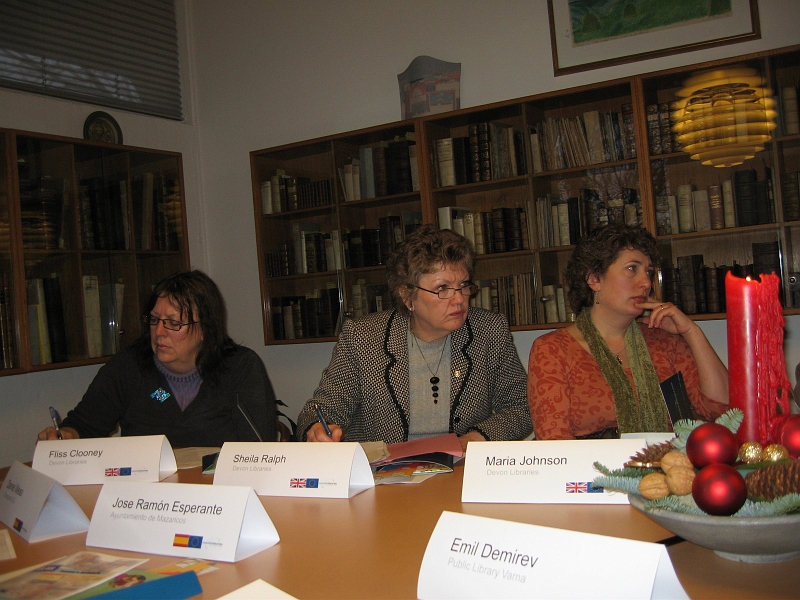 02.4.JPG - Участниците в семинара