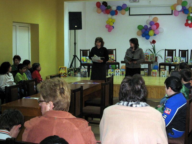 IMG_1279.jpg - Маратон на четенето в НЧ "Просвета", кв. Аспарухово