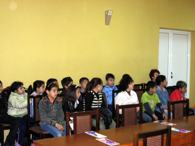 IMG_1280.jpg - Маратон на четенето в НЧ "Просвета", кв. Аспарухово