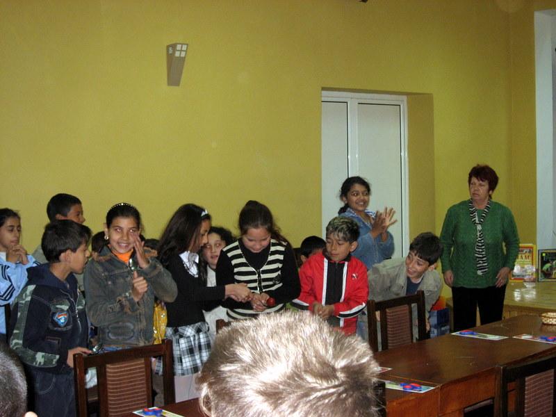 IMG_1286.jpg - Маратон на четенето в НЧ "Просвета", кв. Аспарухово