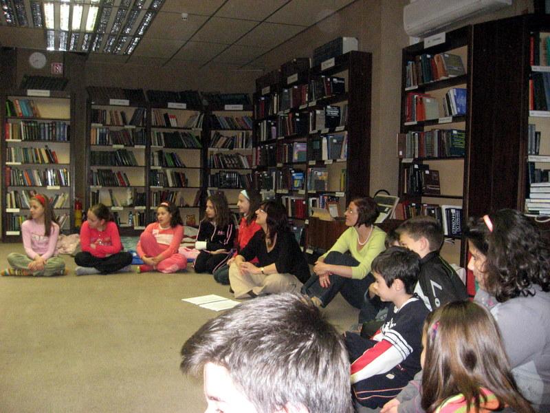 IMG_7007.jpg - "Една приказна нощ в библиотеката"