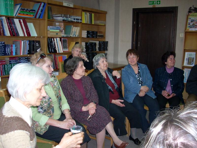 DSCN2807.JPG - Среща на читателски клуб "Приятели на библиотеката"