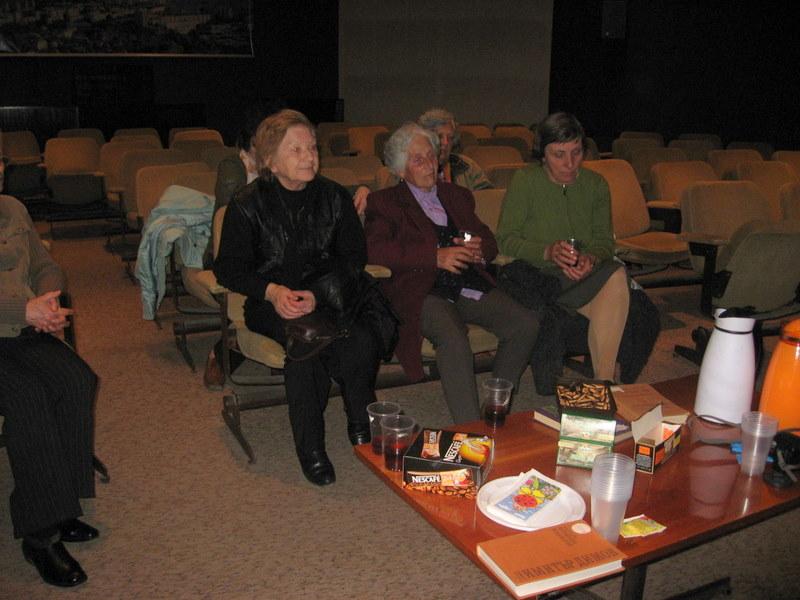 IMG_6968.JPG - Среща на читателски клуб "Приятели на библиотеката"