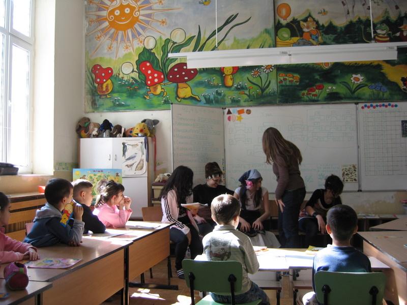 IMG_1736.jpg - Четене в ОУ "Васил Априлов"