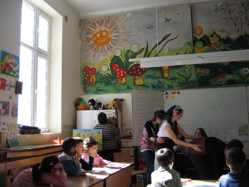 IMG_1741.jpg - Четене в ОУ "Васил Априлов"