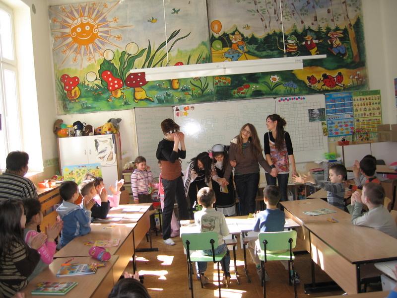 IMG_1749.jpg - Четене в ОУ "Васил Априлов"