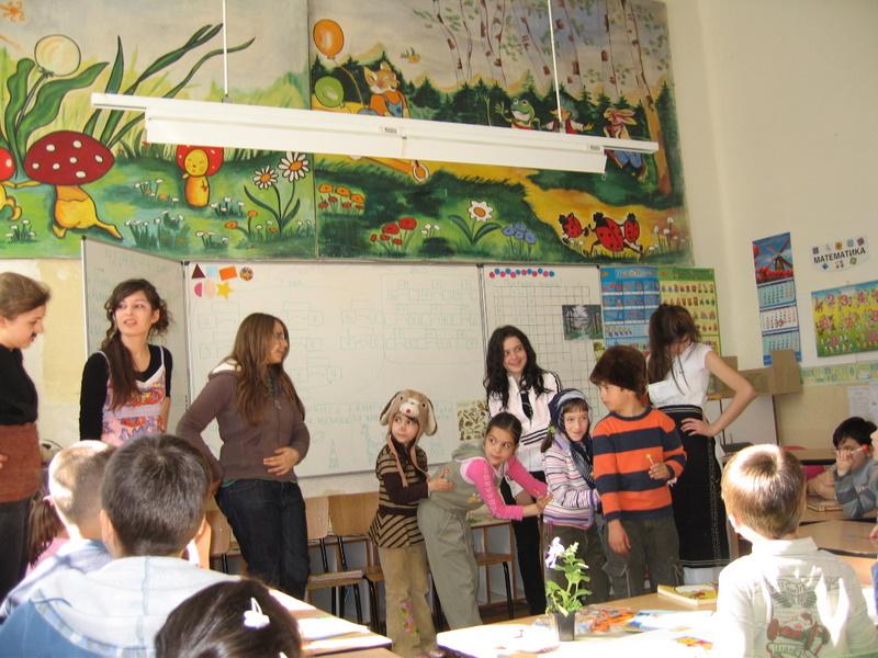 IMG_1756.jpg - Четене в ОУ "Васил Априлов"