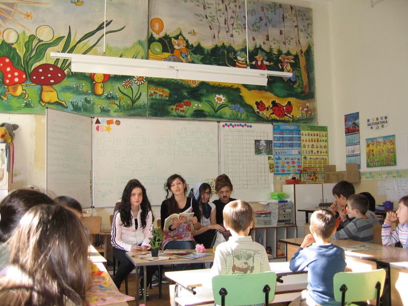 IMG_1763.jpg - Четене в ОУ "Васил Априлов"