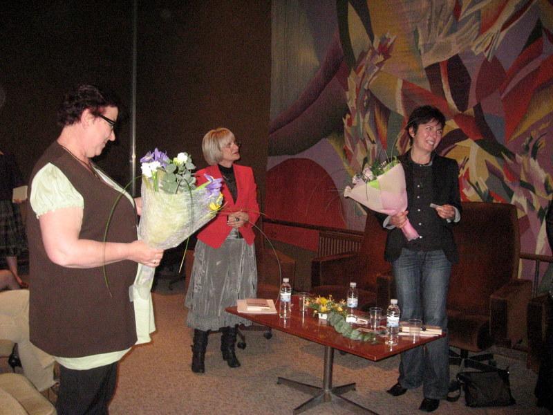 IMG_7004.jpg - Среща с Теодора Димова - "Романът - литературна среща на поколенията /диалогът бащи и деца в литературата/" "Недовършен роман"   "Адриана"