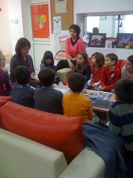 IMG_0413.JPG - Четене в Алианс Франсез