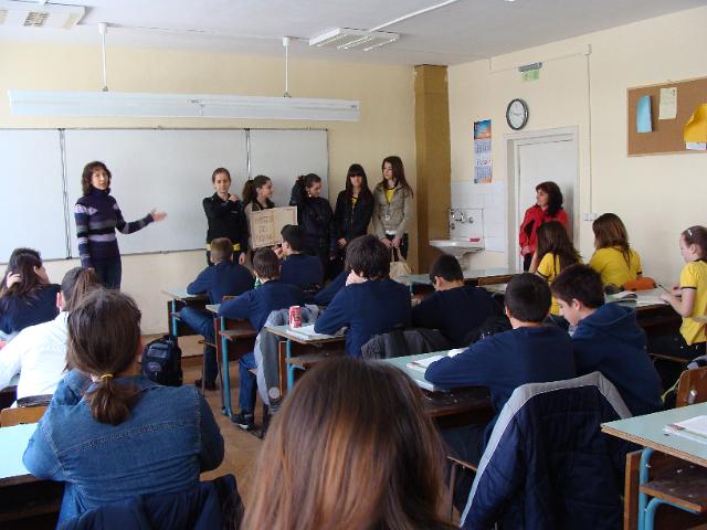 DSC02271.JPG - Четене в НГХНИ "Константин Преславски"