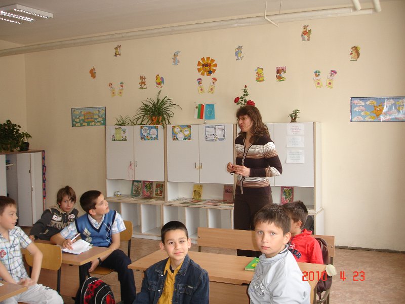 DSC05824.JPG - Маратон на четенето с деца от ОУ "Ангел Кънчев"