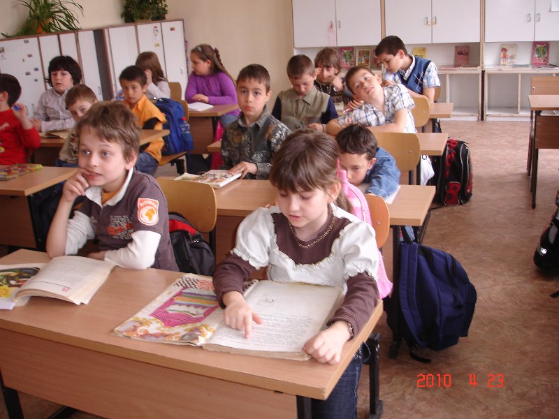 DSC05829.JPG - Маратон на четенето с деца от ОУ "Ангел Кънчев"