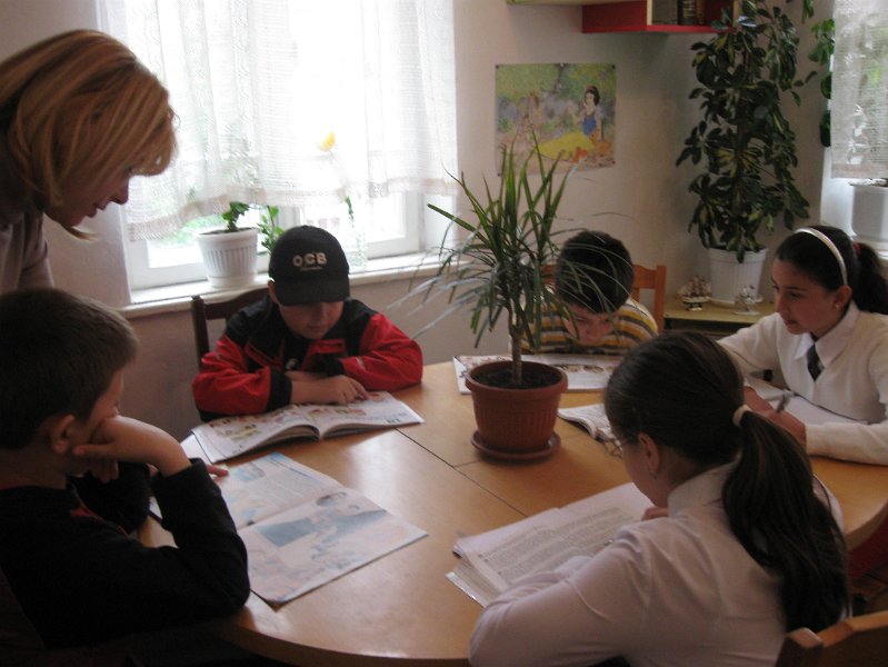 IMG_2158.JPG - Четене в Детска занималня "Дъга"