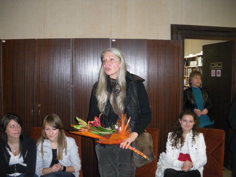 IMGP5350.JPG - "Спирка за четене" -  Авторско четене на немската писателка и психоложка Инга Деор