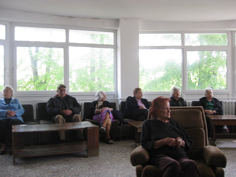 IMG_3492.JPG - Четене в Дом "Гергана" съвместно с Клуб "Приятели на библиотеката"