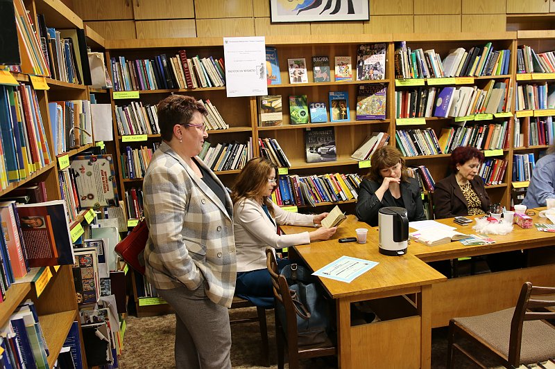 IMG_3910.JPG - Четене в Детски и средношколски комплекс със служители на Дирекция "Култура и духовно развитие", Община Варна