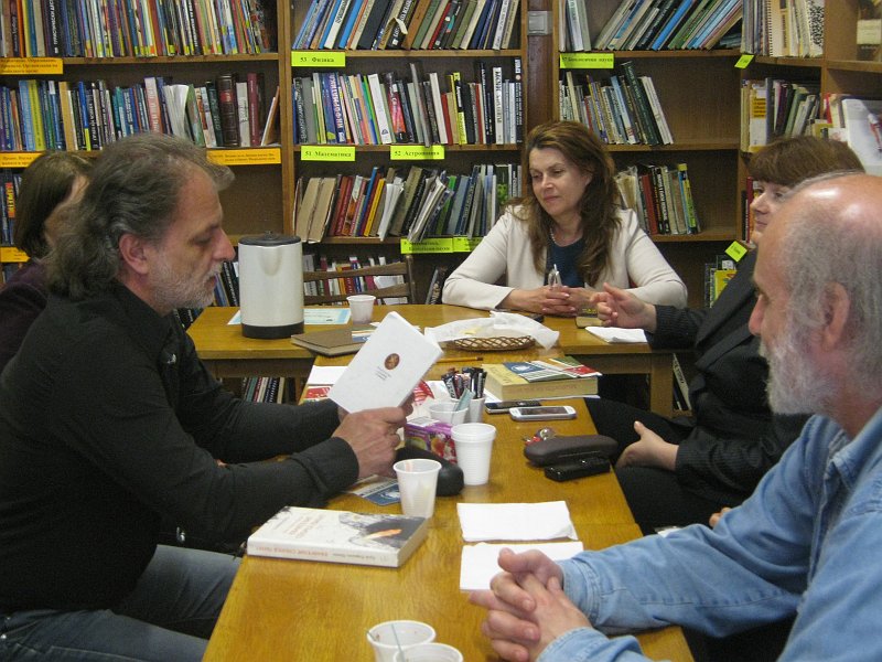 IMG_5977.JPG - Четене в Детски и средношколски комплекс със служители на Дирекция "Култура и духовно развитие", Община Варна