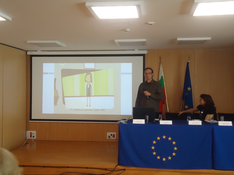 DSC02707.JPG - Емил Демирев - представяне на проект X-LIBRIS